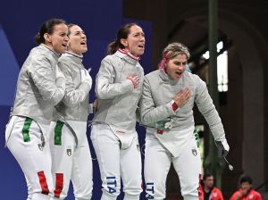 scherma sciabola femminile a squadre ph augusto bizzi agu scherma sciabola femminile a squadre ph augusto bizzi agu