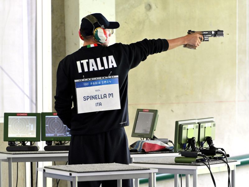 spinella foto mezzelani gmt104 spinella foto mezzelani gmt104