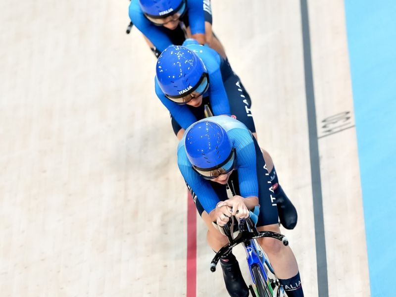 ciclismo pista inseguimento a sq d   finale 3 posto  italia gran bretagna sfb04654 copia simone ferraro ph ciclismo pista inseguimento a sq d   finale 3 posto  italia gran bretagna sfb04654 copia simone ferraro ph