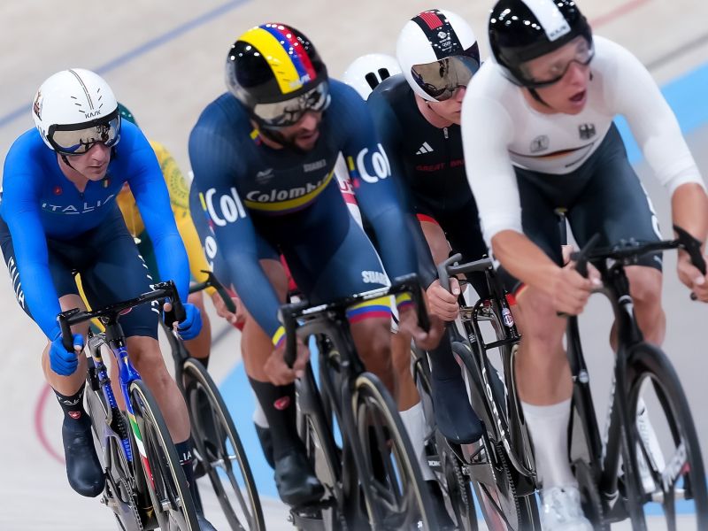 ciclismo viviani elia pista omnium u   gara a tempo sfe06768 copia simone ferraro ph ciclismo viviani elia pista omnium u   gara a tempo sfe06768 copia simone ferraro ph