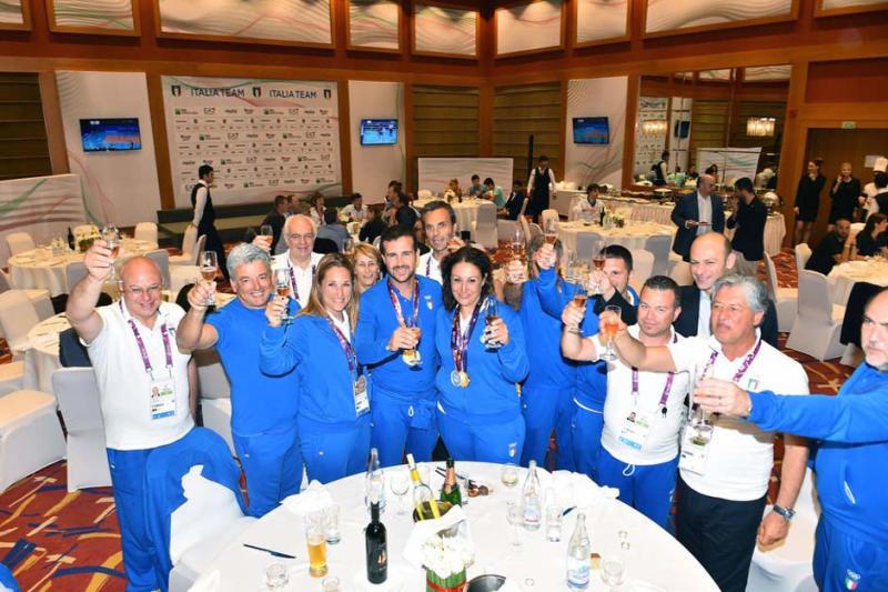 champagnetiromezzelanigmt078 champagnetiromezzelanigmt078