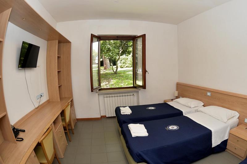 _oli2246_20220528_1215414252 _oli2246_20220528_1215414252