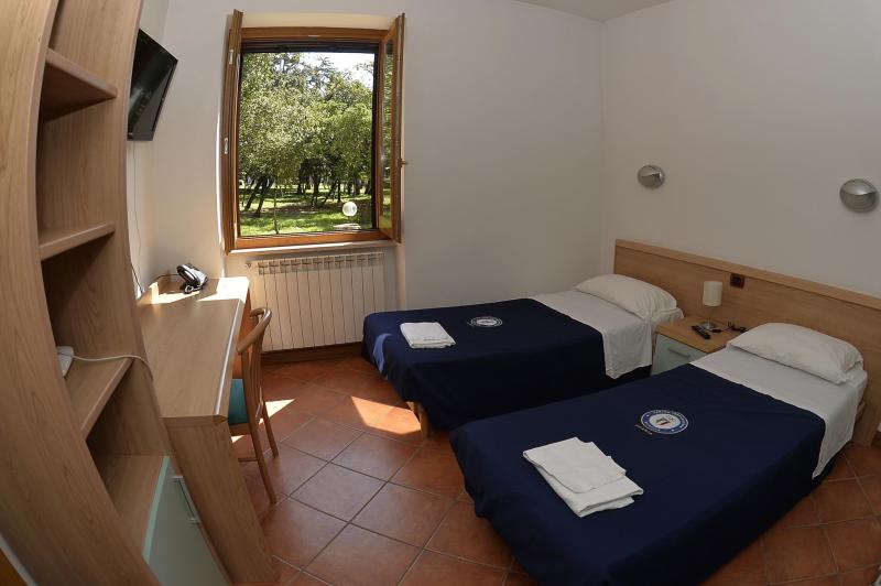 _oli2270_20220528_1386999858 _oli2270_20220528_1386999858