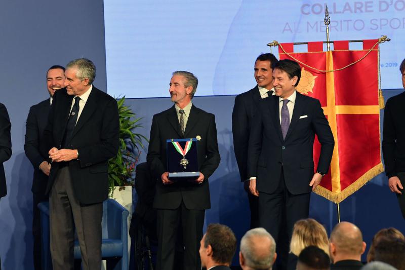 collari_doro_foto_mezzelani_pagliaricci_gmt099_20191216_1770130151 collari_doro_foto_mezzelani_pagliaricci_gmt099_20191216_1770130151