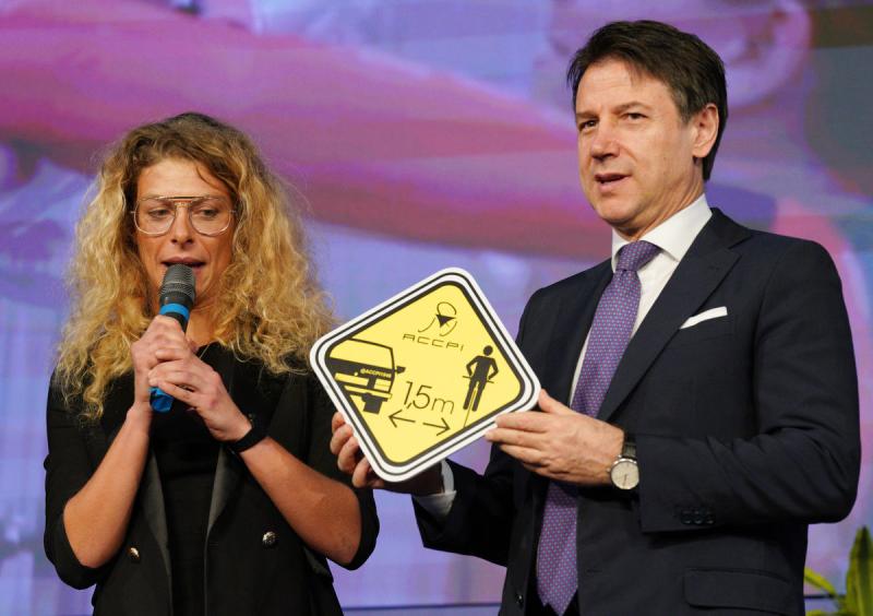collari_doro_foto_mezzelani_pagliaricci_gmt231_-_copia_20191216_1392020656 collari_doro_foto_mezzelani_pagliaricci_gmt231_-_copia_20191216_1392020656