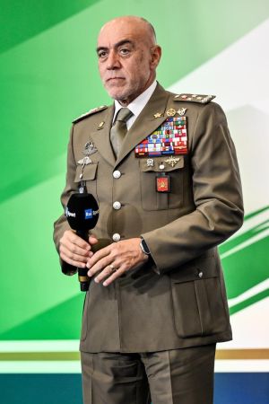 coni cnx128248px