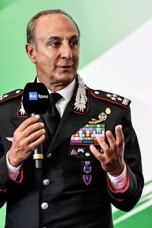 coni cnx128263px