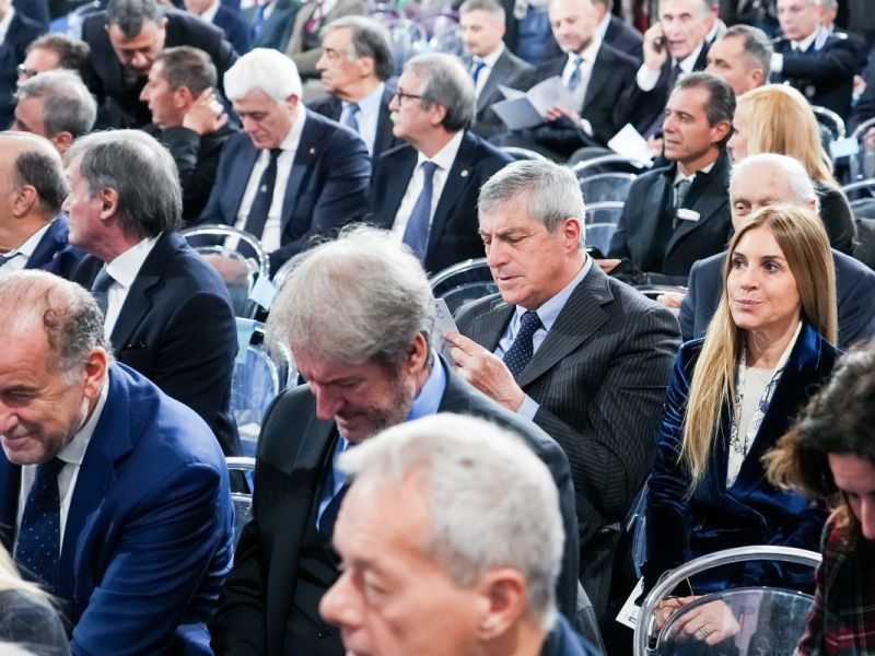 web collari 0046 ph simone ferraro sfa07180 copia 20231222 web collari 0046 ph simone ferraro sfa07180 copia 20231222