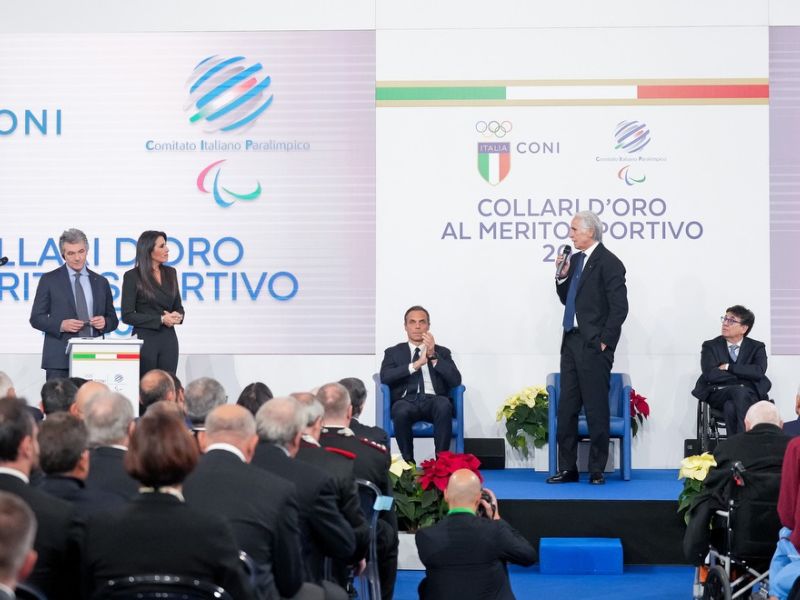 web collari 0106 ph simone ferraro sfa07570 copia 20231222 web collari 0106 ph simone ferraro sfa07570 copia 20231222