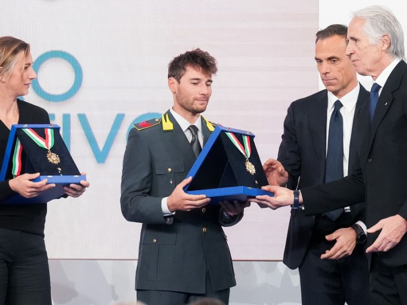 web collari 0230 ph simone ferraro sfa08204 copia 20231222 web collari 0230 ph simone ferraro sfa08204 copia 20231222