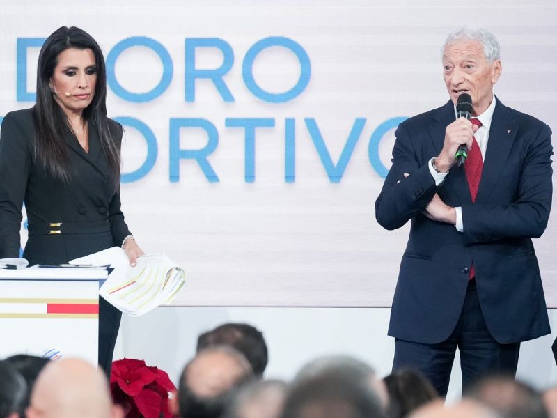 web collari 0328 ph simone ferraro sfa08841 copia 20231222 web collari 0328 ph simone ferraro sfa08841 copia 20231222