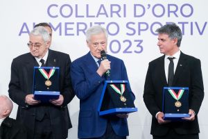 web collari 0342 ph simone ferraro sfa08920 copia 20231222 web collari 0342 ph simone ferraro sfa08920 copia 20231222