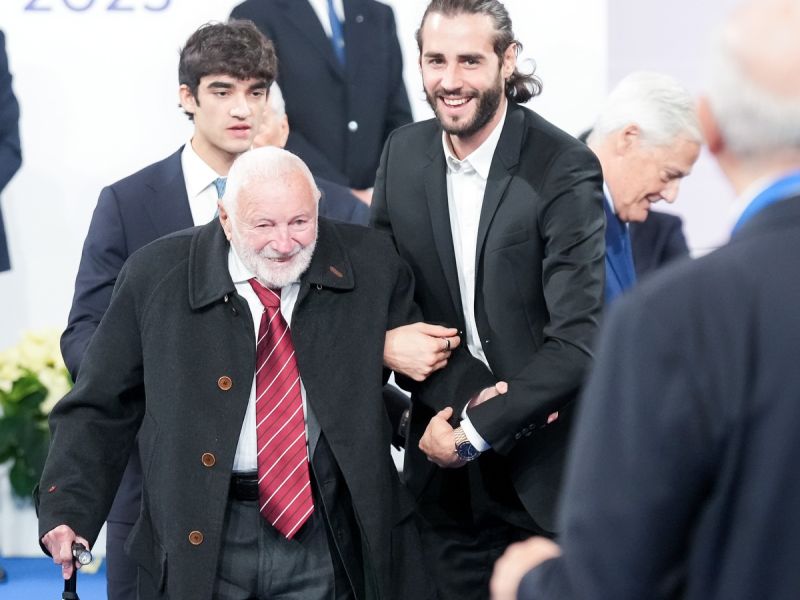 web collari 0346 ph simone ferraro sfa08957 copia 20231222 web collari 0346 ph simone ferraro sfa08957 copia 20231222