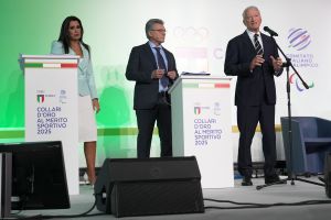 0129 collari oro lpg00125 ph di tondo pagliaricci coni  ph di tondo pagliaricci coni 