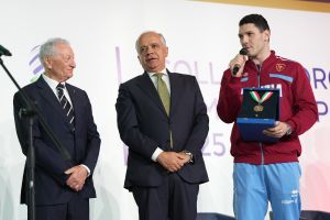 0221 collari oro lpg00337 ph di tondo pagliaricci coni  ph di tondo pagliaricci coni 