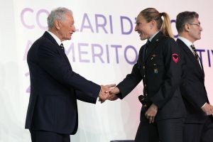 0243 collari oro lpg00524 ph di tondo pagliaricci coni  ph di tondo pagliaricci coni 