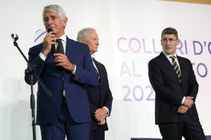 0481 collari oro lpg02024 ph di tondo pagliaricci coni 