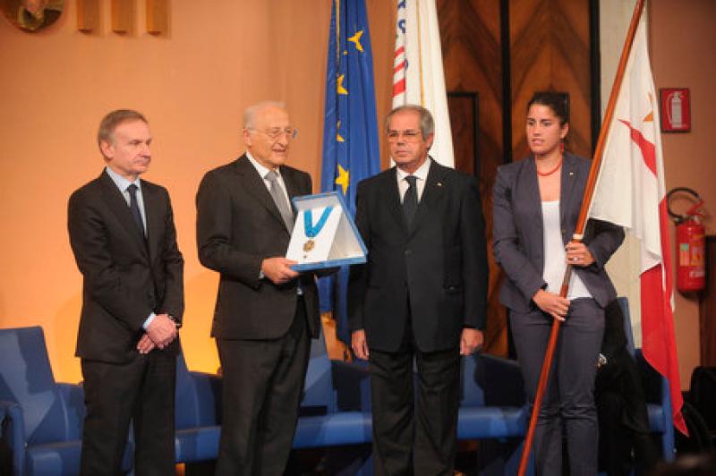 no club-048 no club-048