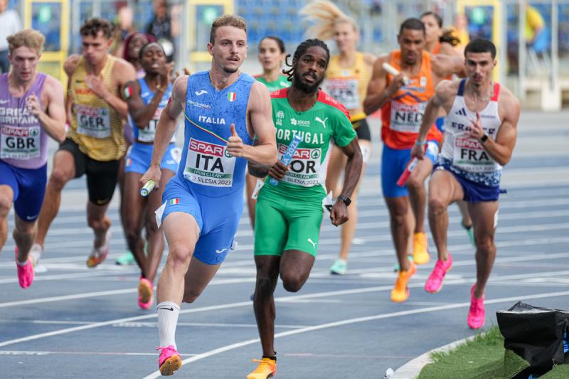 ITA 4x400 mix Ph Simone Ferraro SFA04650 copia ITA 4x400 mix Ph Simone Ferraro SFA04650 copia