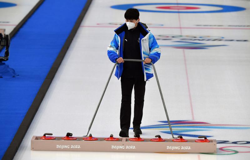 azzurri curling vincono match inaugurale contro usa foto mezzelani gmt sport008 azzurri curling vincono match inaugurale contro usa foto mezzelani gmt sport008