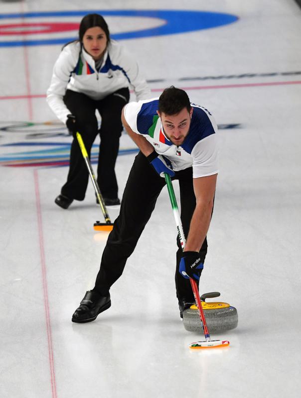 azzurri curling vincono match inaugurale contro usa foto mezzelani gmt sport033 azzurri curling vincono match inaugurale contro usa foto mezzelani gmt sport033