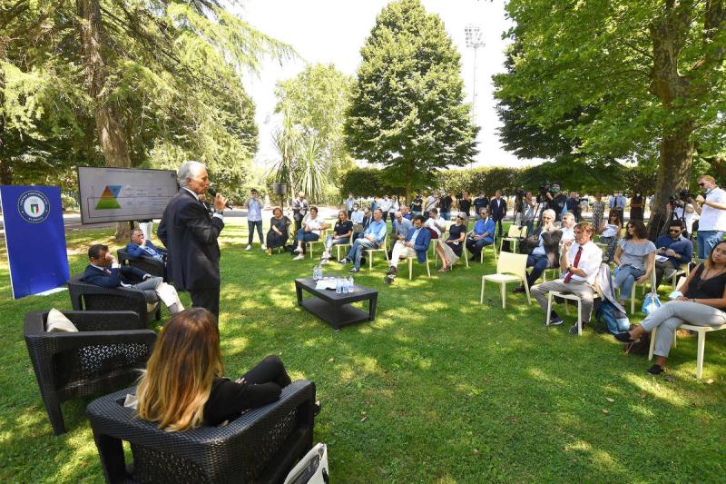 conf_stampa_educamp_foto_mezzelani_gmt067_20200709_1443103479 conf_stampa_educamp_foto_mezzelani_gmt067_20200709_1443103479