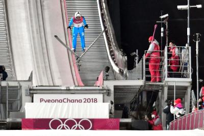 Esordio azzurro a PyeongChang2018. Gli uomini qualificati per le finali nel trampolino NH 