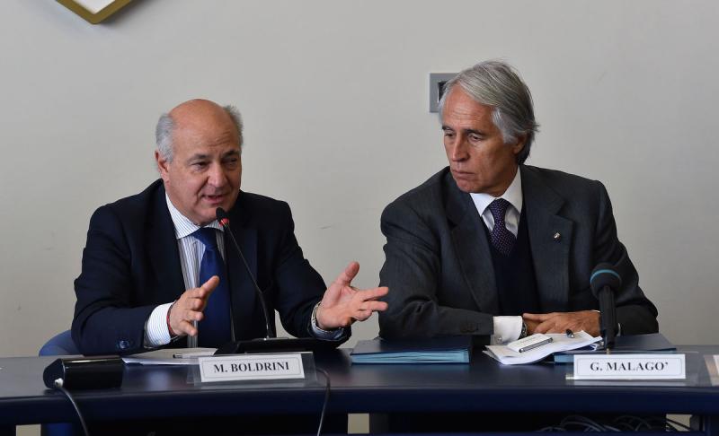 insiemecontroilcancromezzelanigmt0014 insiemecontroilcancromezzelanigmt0014