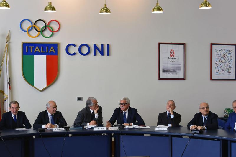 insiemecontroilcancromezzelanigmt0018 insiemecontroilcancromezzelanigmt0018