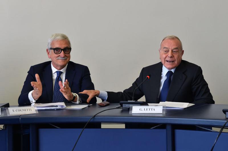 insiemecontroilcancromezzelanigmt0031 insiemecontroilcancromezzelanigmt0031