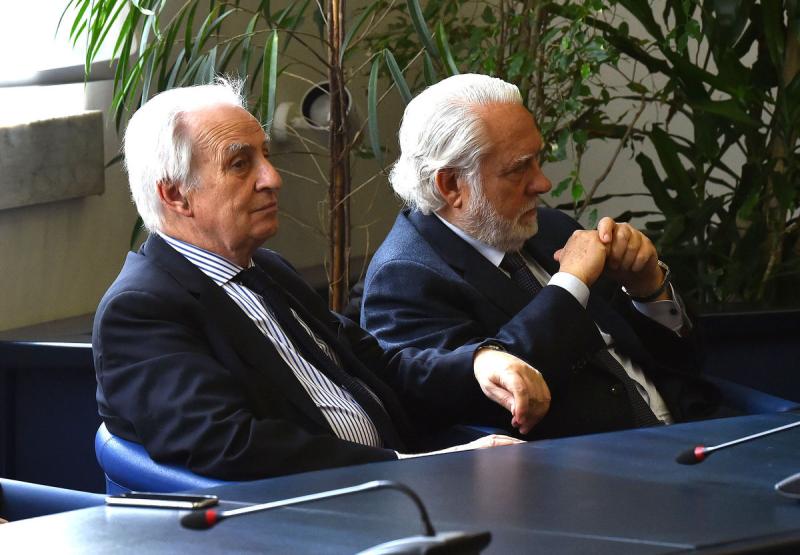 insiemecontroilcancromezzelanigmt0032 insiemecontroilcancromezzelanigmt0032