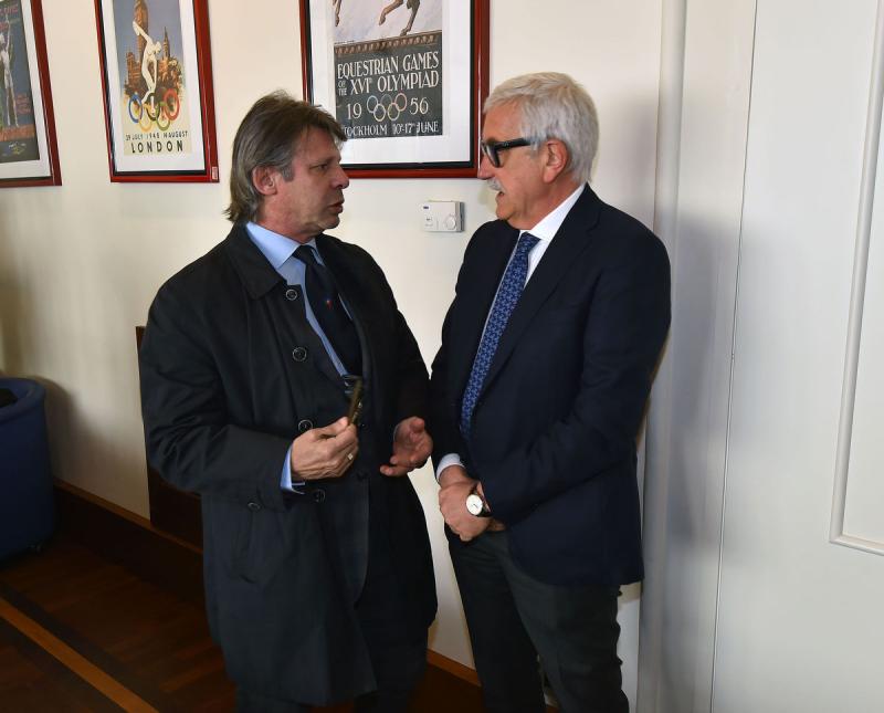 insiemecontroilcancromezzelanigmt0063 insiemecontroilcancromezzelanigmt0063