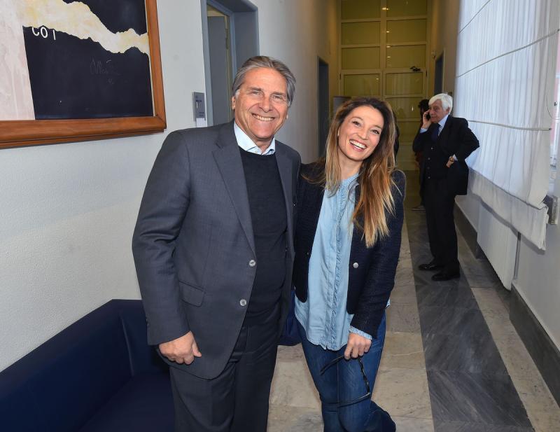 insiemecontroilcancromezzelanigmt0067 insiemecontroilcancromezzelanigmt0067