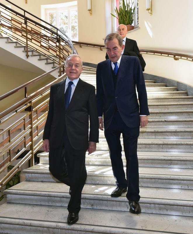 insiemecontroilcancromezzelanigmt0072 insiemecontroilcancromezzelanigmt0072