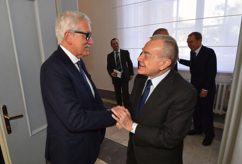 insiemecontroilcancromezzelanigmt0078 insiemecontroilcancromezzelanigmt0078