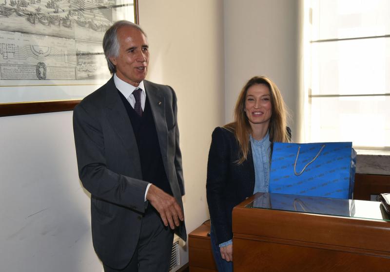 insiemecontroilcancromezzelanigmt0090 insiemecontroilcancromezzelanigmt0090