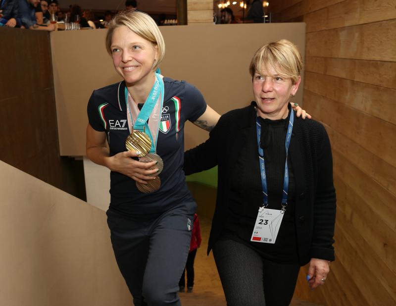 180223_019_fontana_festeggiamenti_casa_ita_pagliaricci_-_gmt_20180223_1437067072 180223_019_fontana_festeggiamenti_casa_ita_pagliaricci_-_gmt_20180223_1437067072