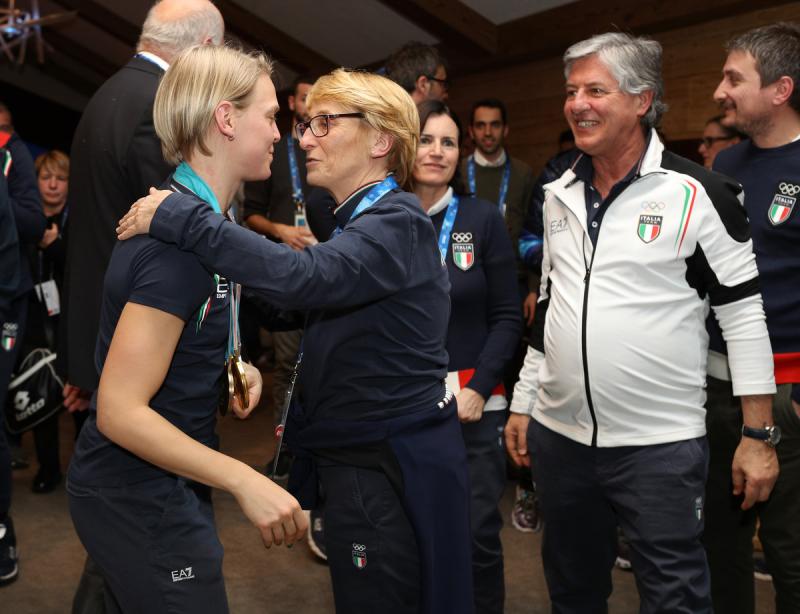 180223_028_fontana_festeggiamenti_casa_ita_pagliaricci_-_gmt_20180223_1785434991 180223_028_fontana_festeggiamenti_casa_ita_pagliaricci_-_gmt_20180223_1785434991