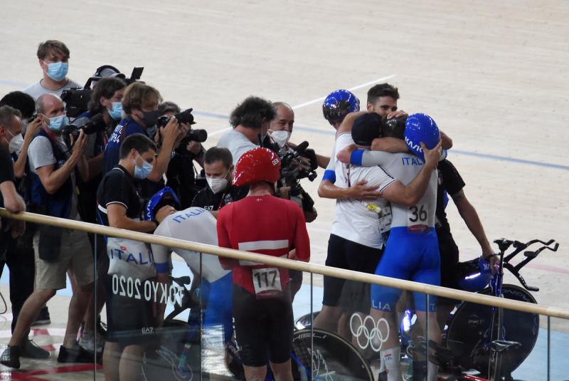 Ciclismo Pista ORO foto Sirotti GMT DSC_2931 copia Ciclismo Pista ORO foto Sirotti GMT DSC_2931 copia