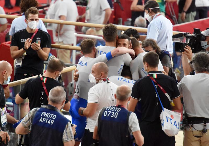 Ciclismo Pista ORO foto Sirotti GMT DSC_2932 copia Ciclismo Pista ORO foto Sirotti GMT DSC_2932 copia