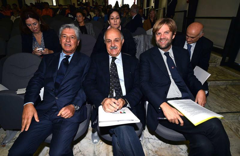 008vaccinimezzelanigmt 008vaccinimezzelanigmt