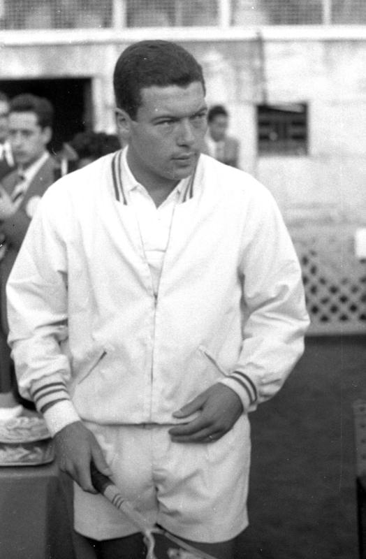 Nicola Pietrangeli (25) Nicola Pietrangeli (25)
