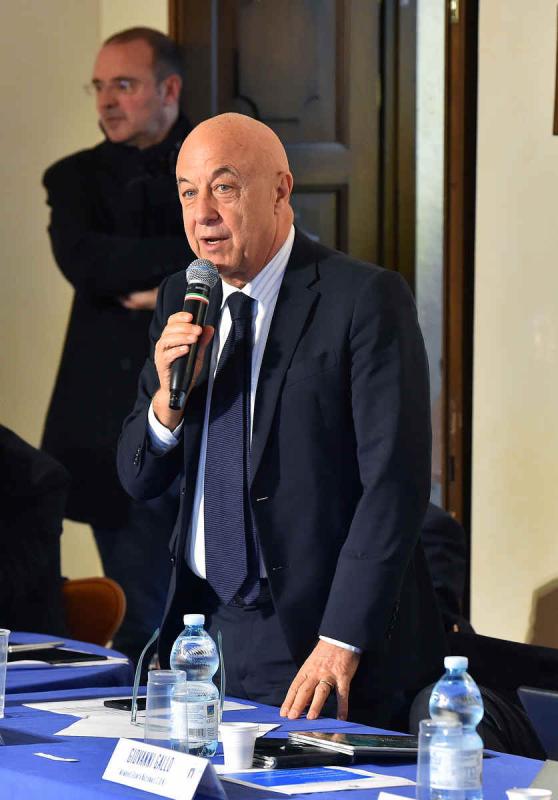 laquilamezzelanigmt54_20191126_1991130666 laquilamezzelanigmt54_20191126_1991130666