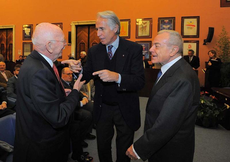 Conipremiazioni018 Conipremiazioni018