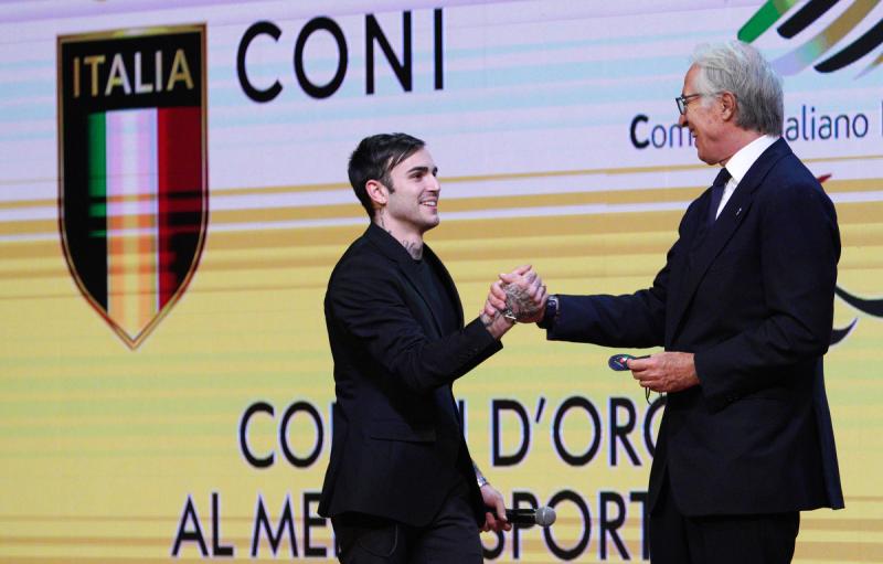 12 Ginnastica Collari Oro Foto Luca Pagliaricci LUP02382 copia 12 Ginnastica Collari Oro Foto Luca Pagliaricci LUP02382 copia