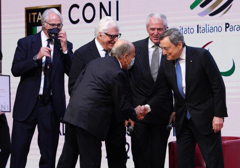 16 Personalita Collari Oro Foto Luca Pagliaricci LUP02823 copia 16 Personalita Collari Oro Foto Luca Pagliaricci LUP02823 copia