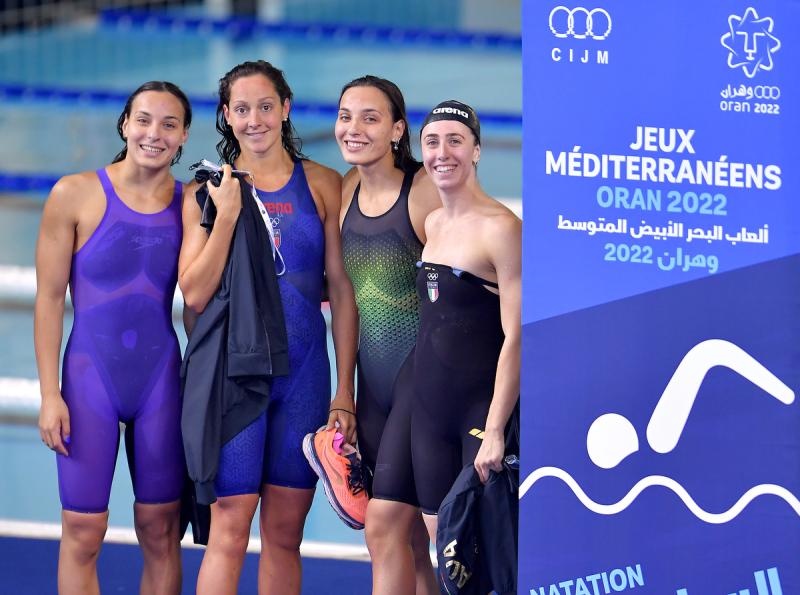 NUOTO 4x200 D ARGENTO foto Simone Ferraro SFA_4850 copia NUOTO 4x200 D ARGENTO foto Simone Ferraro SFA_4850 copia