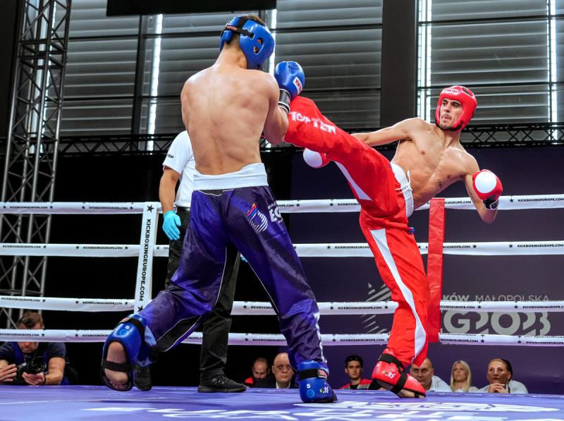 Kickboxing Damiano Salvatore TRAMONTANA v Farid AGHAMOGHLANOV (AZE) Ph Simone Ferraro SFA00659 copia Kickboxing Damiano Salvatore TRAMONTANA v Farid AGHAMOGHLANOV (AZE) Ph Simone Ferraro SFA00659 copia