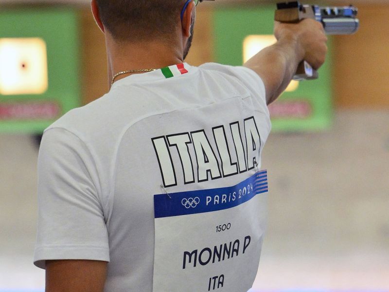 pistola m maldini monna foto mezzelani gmt15 pistola m maldini monna foto mezzelani gmt15