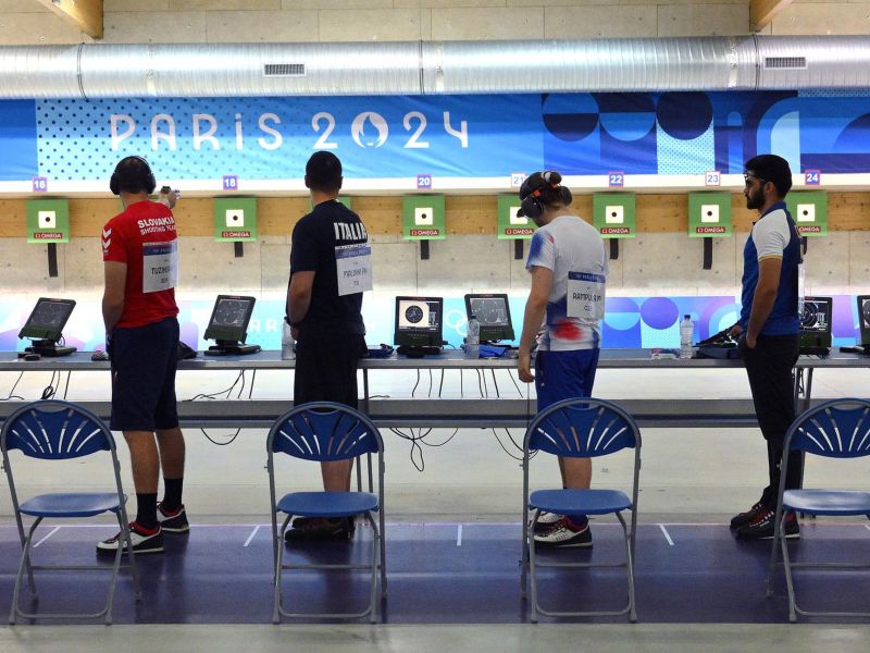 pistola m maldini monna foto mezzelani gmt16 pistola m maldini monna foto mezzelani gmt16